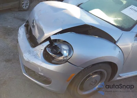 2015 Volkswagen Beetle 1.8T Classic из США, поврежденный, VIN 3VWF17AT9FM651994